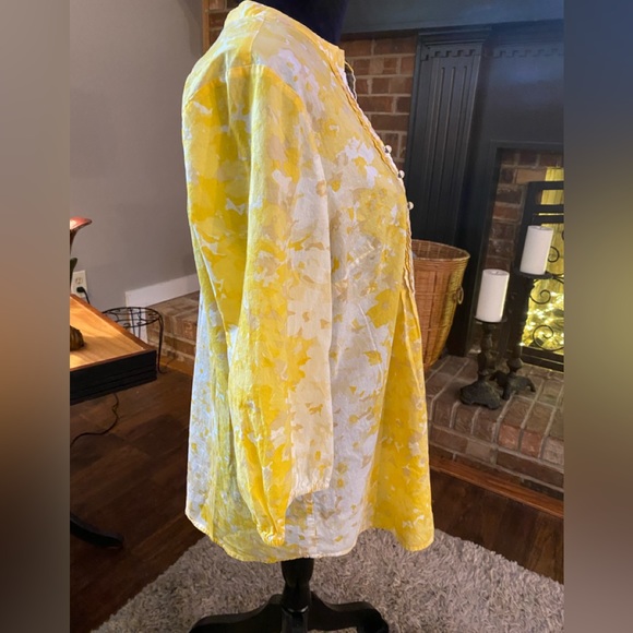 Yellow Floral Women's Blouse - Picture 2 of 6